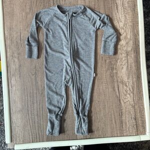 Little Sleepies Grey Ribbed Zippy Footie Pajama Bamboo Sleeper 0-3M GUC